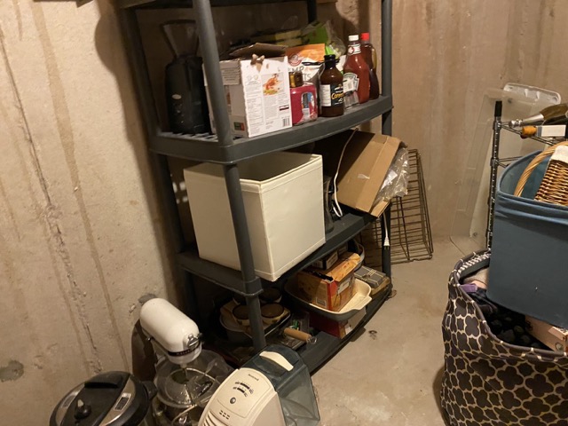 Cold Rooms: Are they useful or just a source of problems? 2 Stored items in cold room Medium